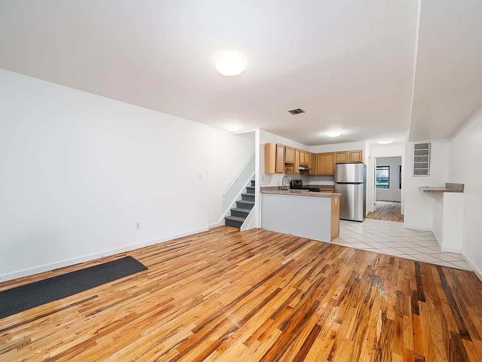 637-639 Garden Street, Unit: 1
