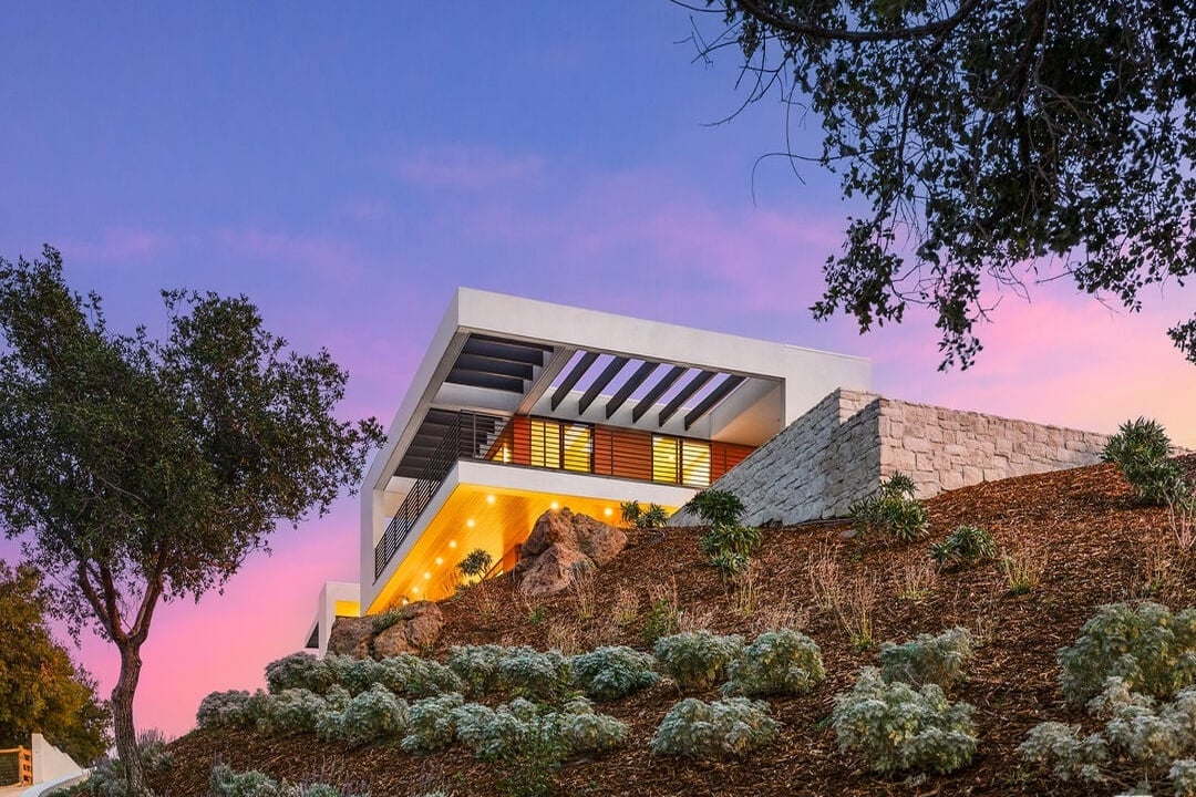 Mulholland Hwy, 90265