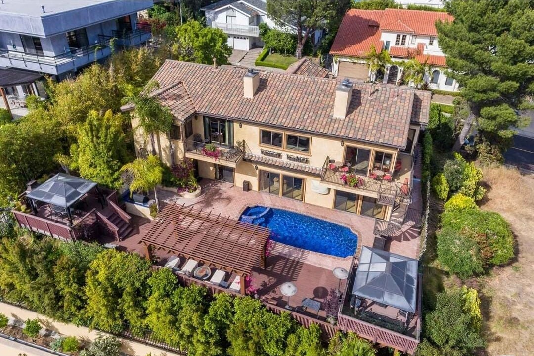 Celestia Crest, Venus Dr, 90046