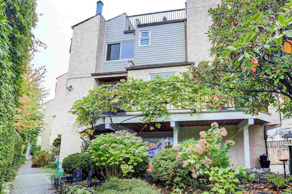 230 W 16th St, #4