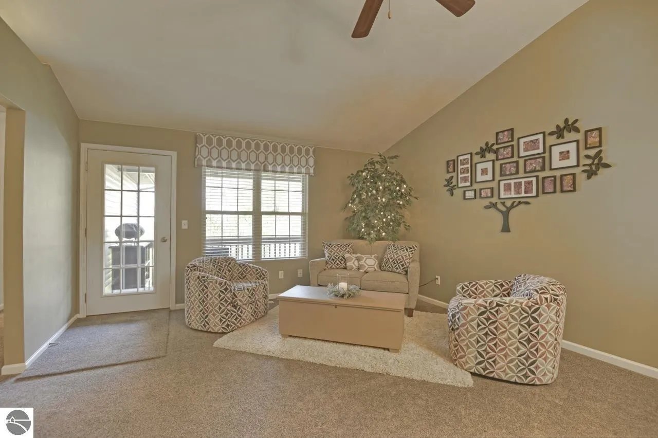 1346 Terrace Bluff Dr