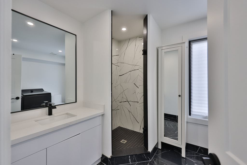 172 Royal York Rd