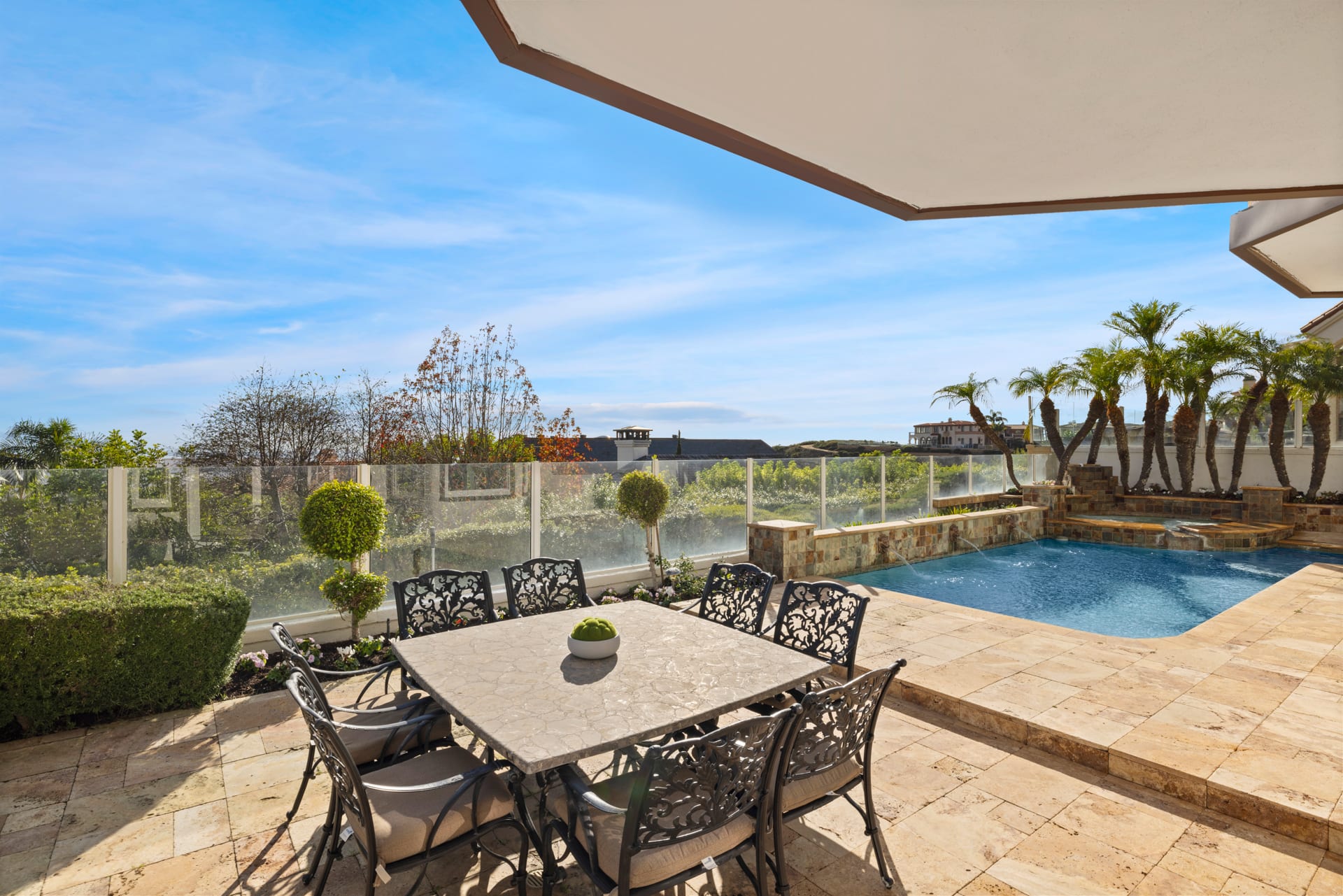 Panoramic Ocean Views 