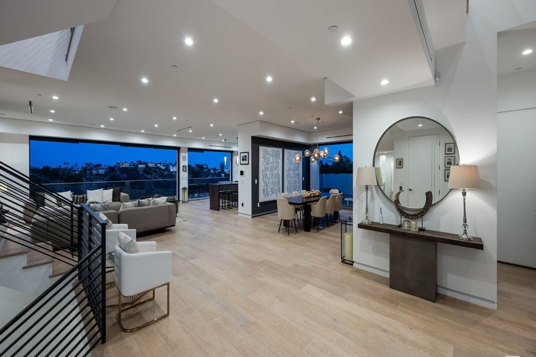 Aurelian Crest, Linda Flora Dr, 90049