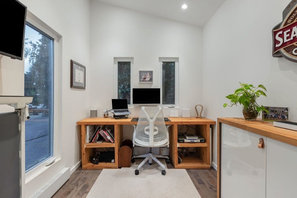 3708 Edgemont Blvd