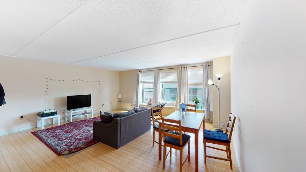 108 Peterborough St #3E