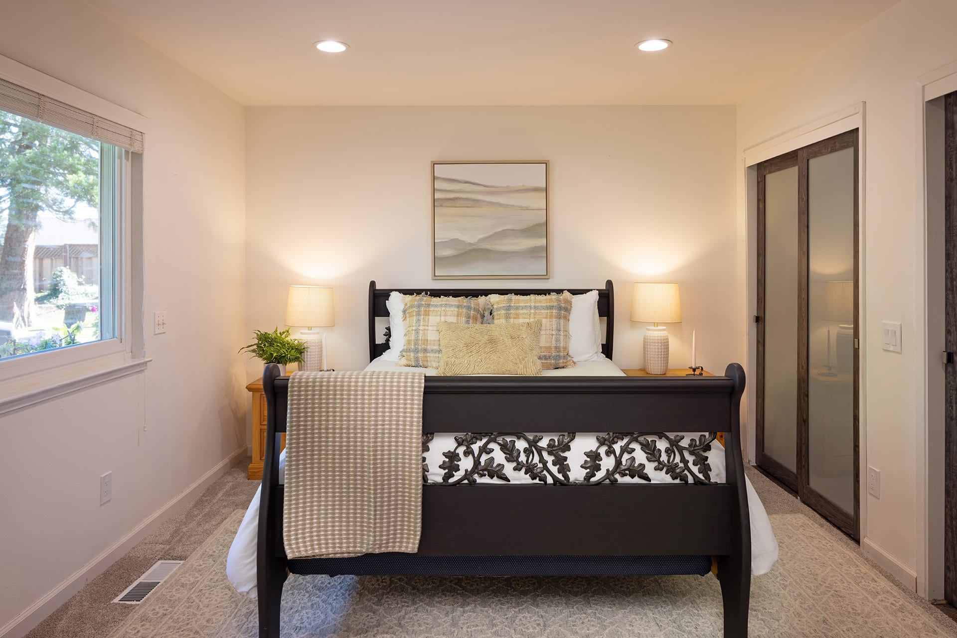 Carmel Pearl - 3739 Raymond Way