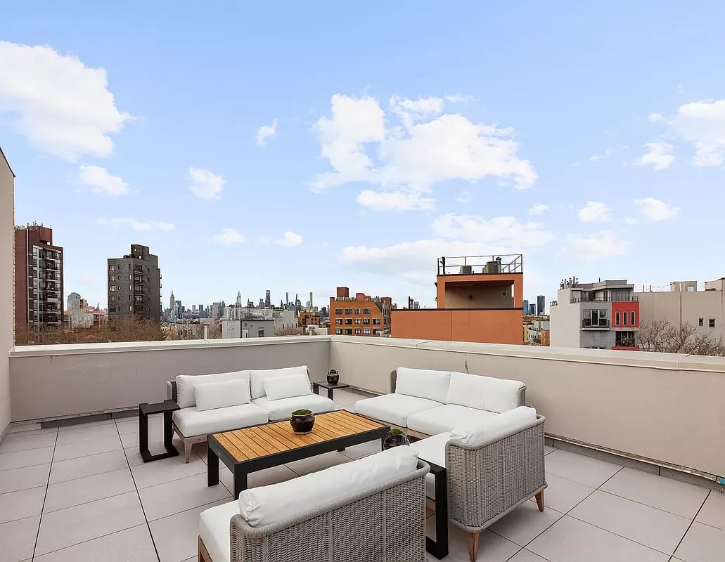 128 Woodpoint Road #5