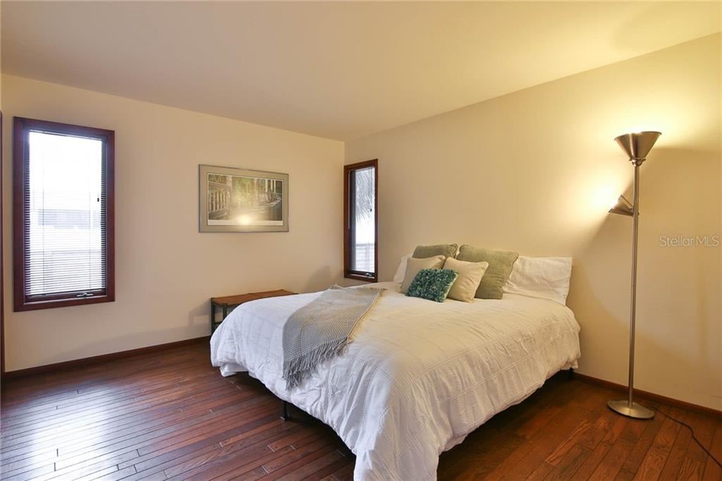 1311 Roberts Bay Ln