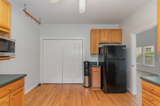 4 Bedroom Townhome Near UNC