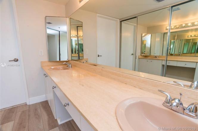 650 Ocean Dr Unit 10C