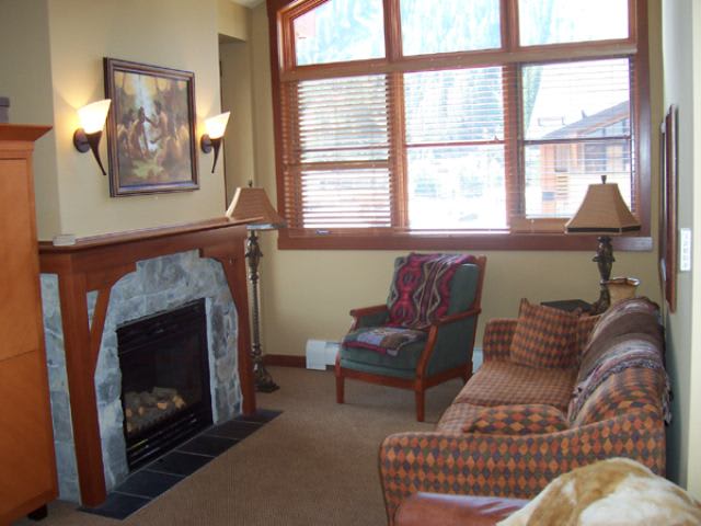 1750 Village East Rd, #333