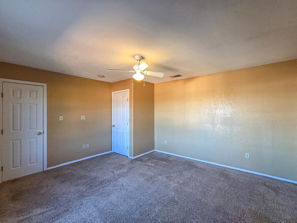 2101 Pershing Cir