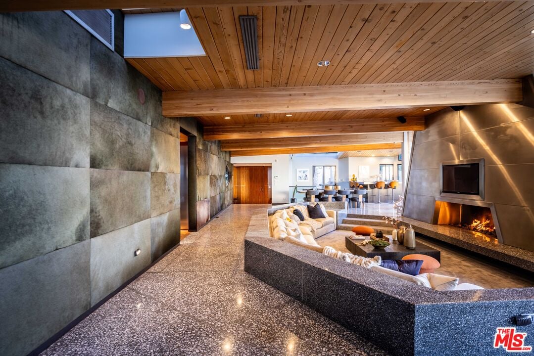 Orion Crest, Devlin Dr, 90069