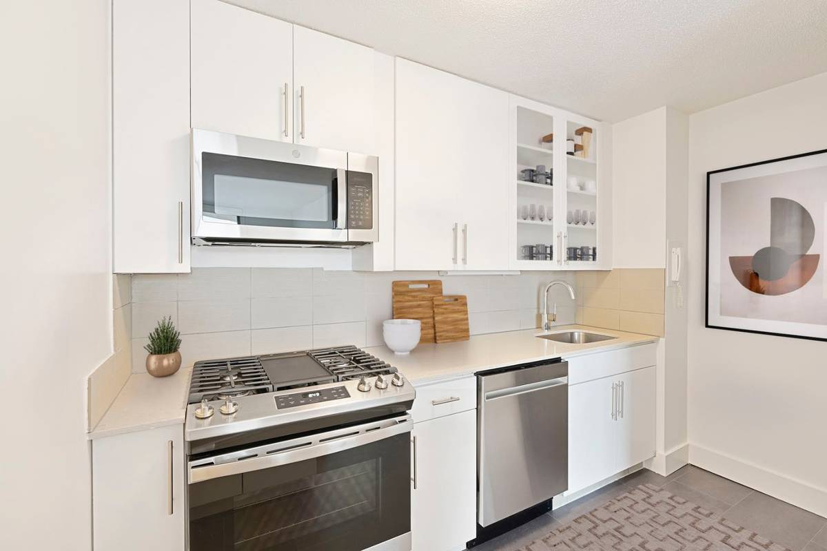 2BR with Enclosed Balcony on the East Side