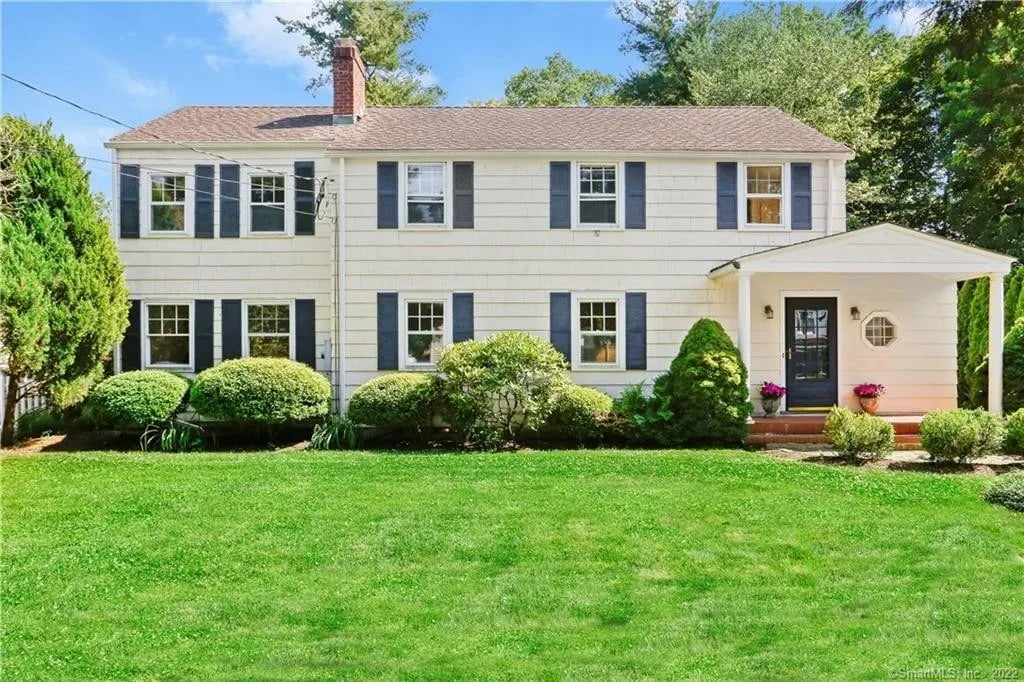 64 Summit Road