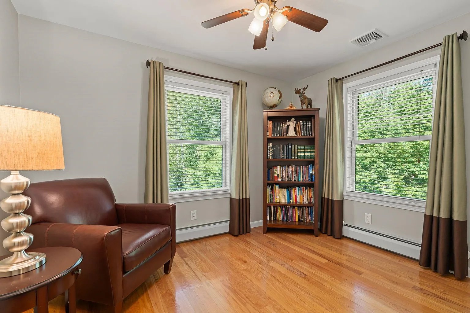 2 Brookside Ln