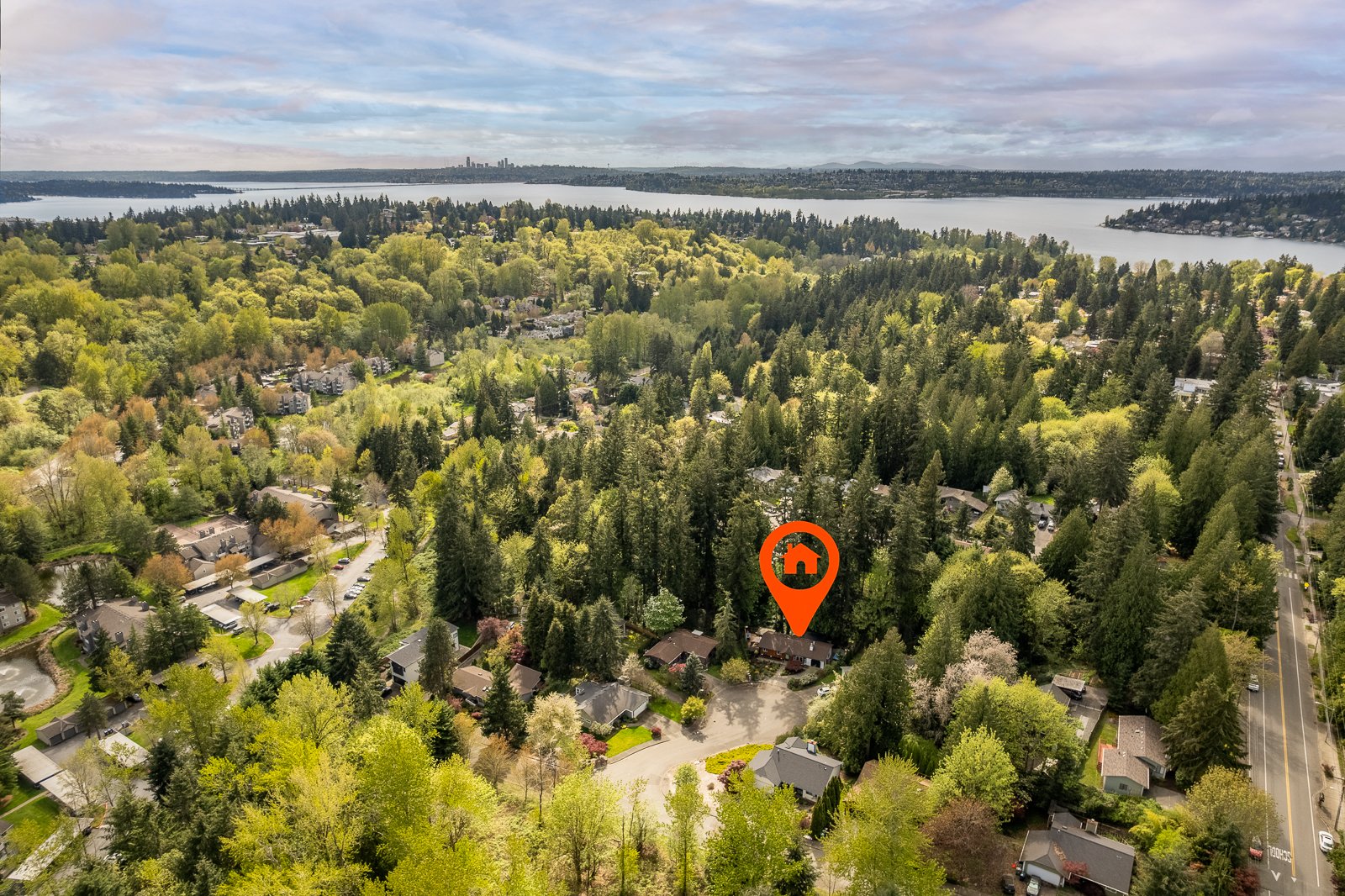 Enchanting Kirkland Hideaway 