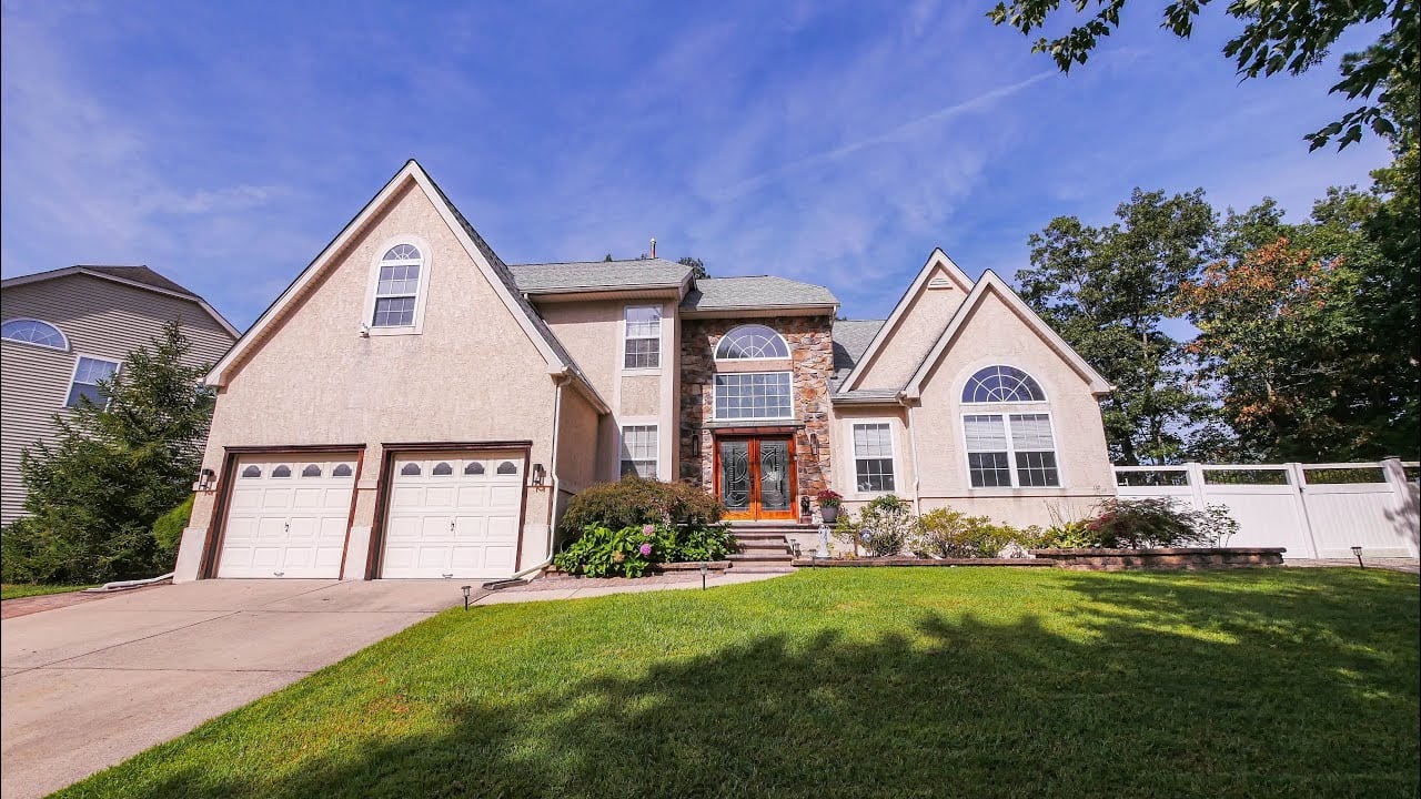 121 Iris Dr Egg Harbor Township, NJ 08234