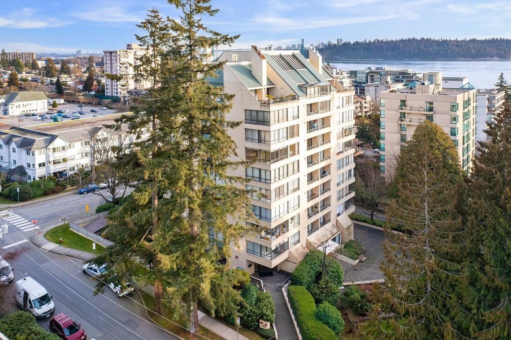 1412 Esquimalt Ave, #701