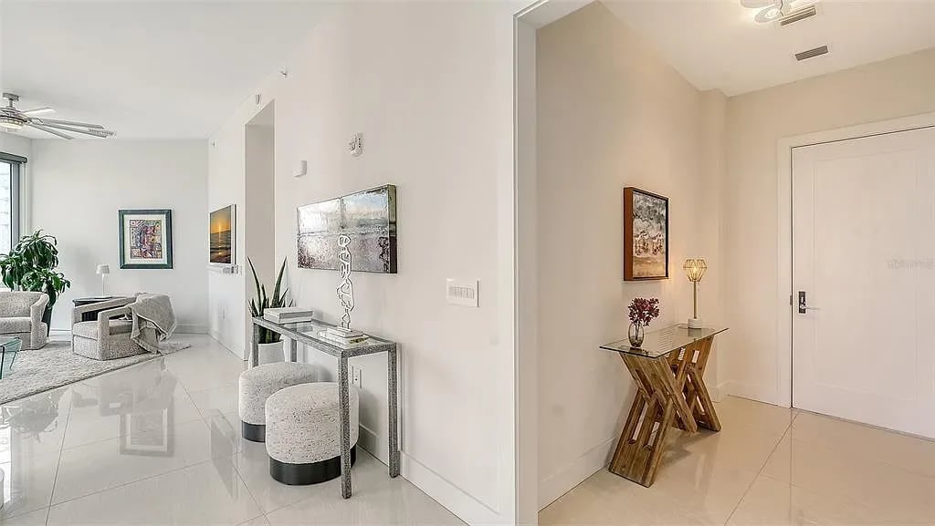 111 S Pineapple Ave #507