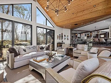 305 Wapaska Cres
