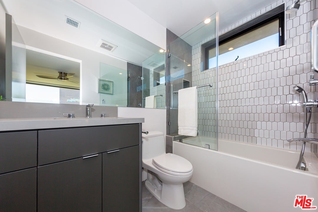 6511 Maryland Dr