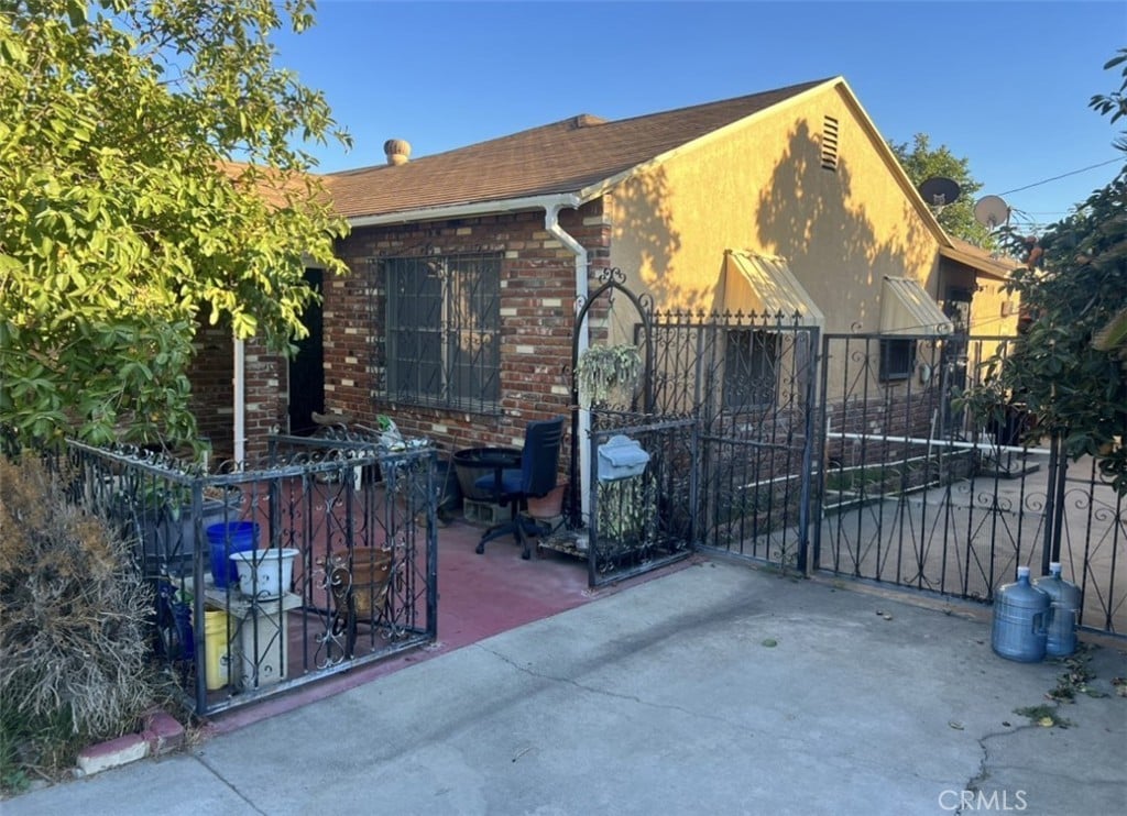 252 W Andrix St