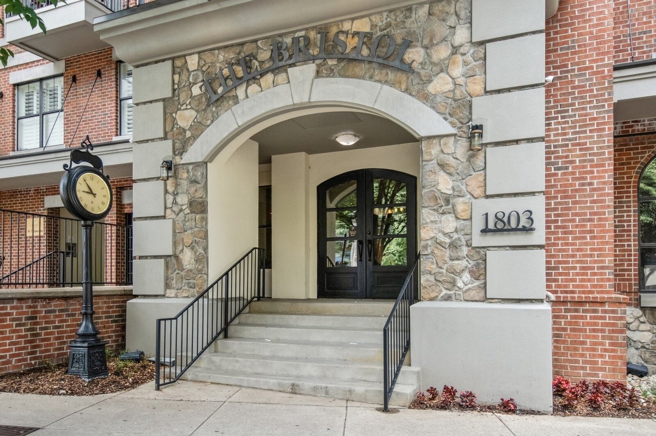 1803 Broadway #128