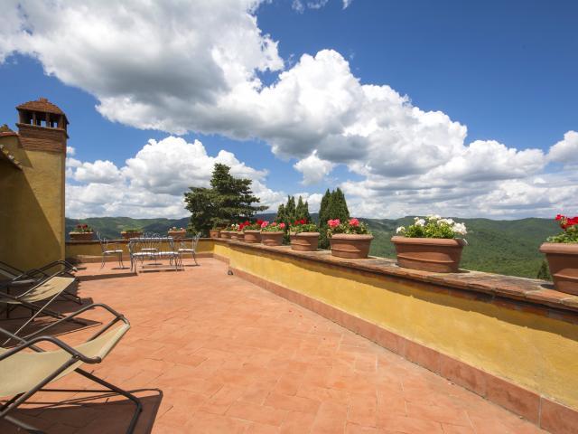 Stunning Luxury Castle Near Siena with Pool