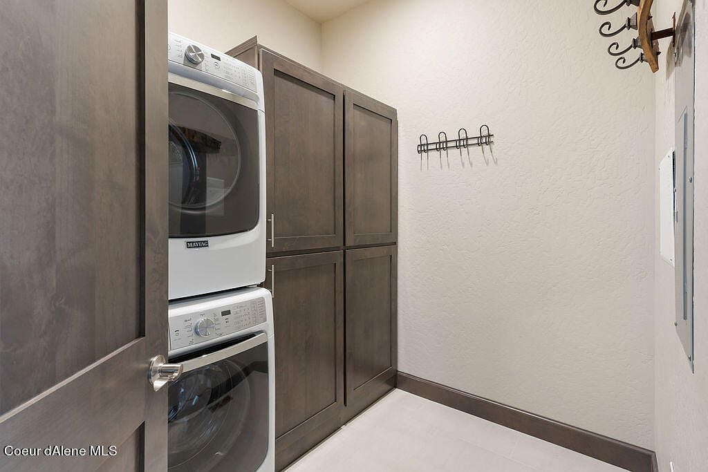 519 Lakeshore Ave UNIT 301