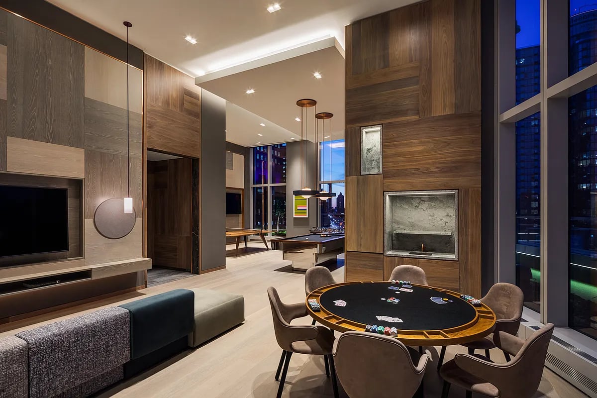 1 City Point Unit: 66C