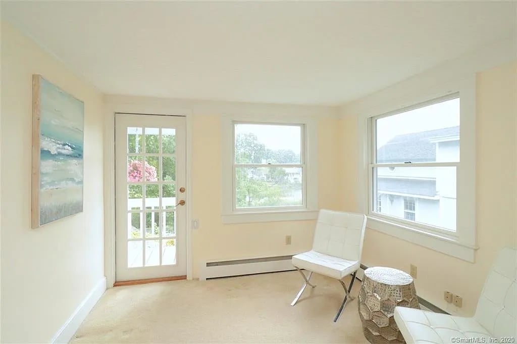 40 Roton Ave