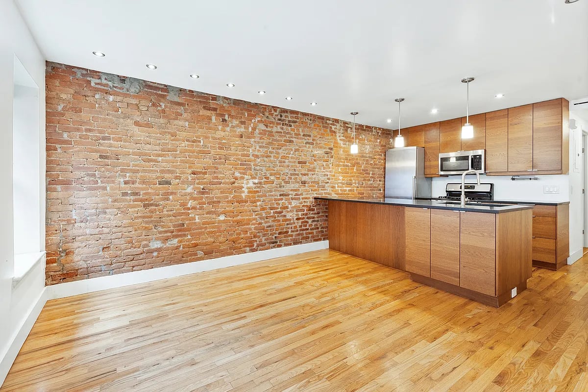 29 West 131st Street Unit: GARDEN