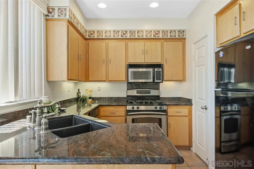 1130 Magellan Way