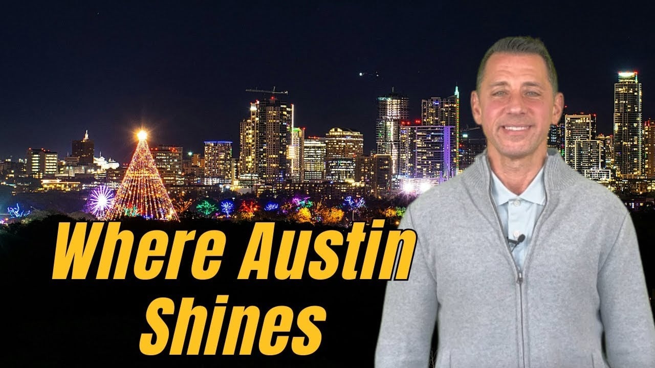 Best Austin Neighborhoods for Christmas Lights & Holiday Spirit