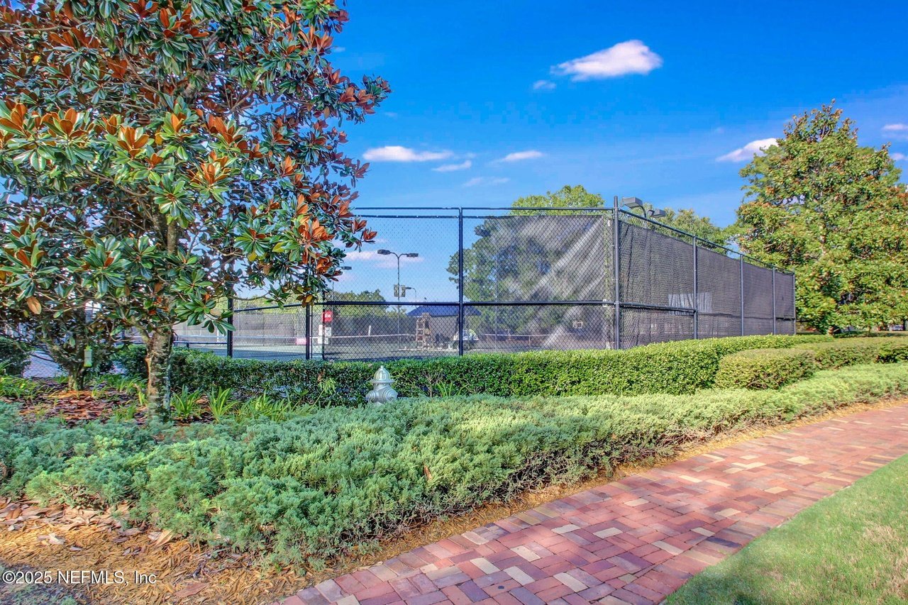 1479 Shadow Creek Dr