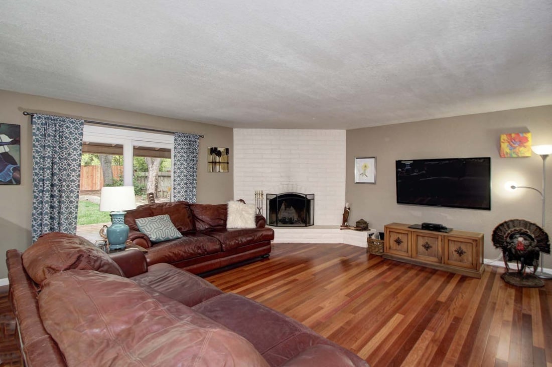 Gorgeous New Listing in 95821! 