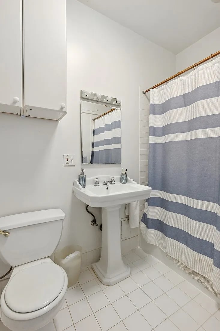 67 WILLOW Street 3