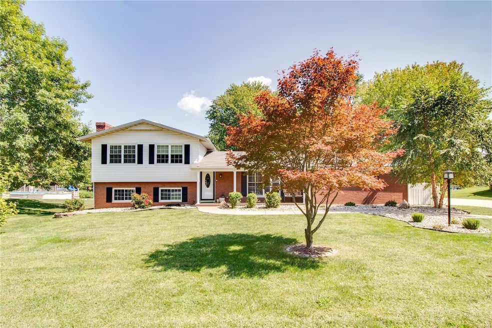 316 Louise Dr