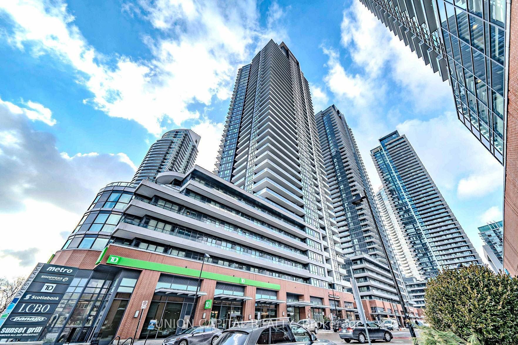 HUMBER BAY PENTHOUSE 