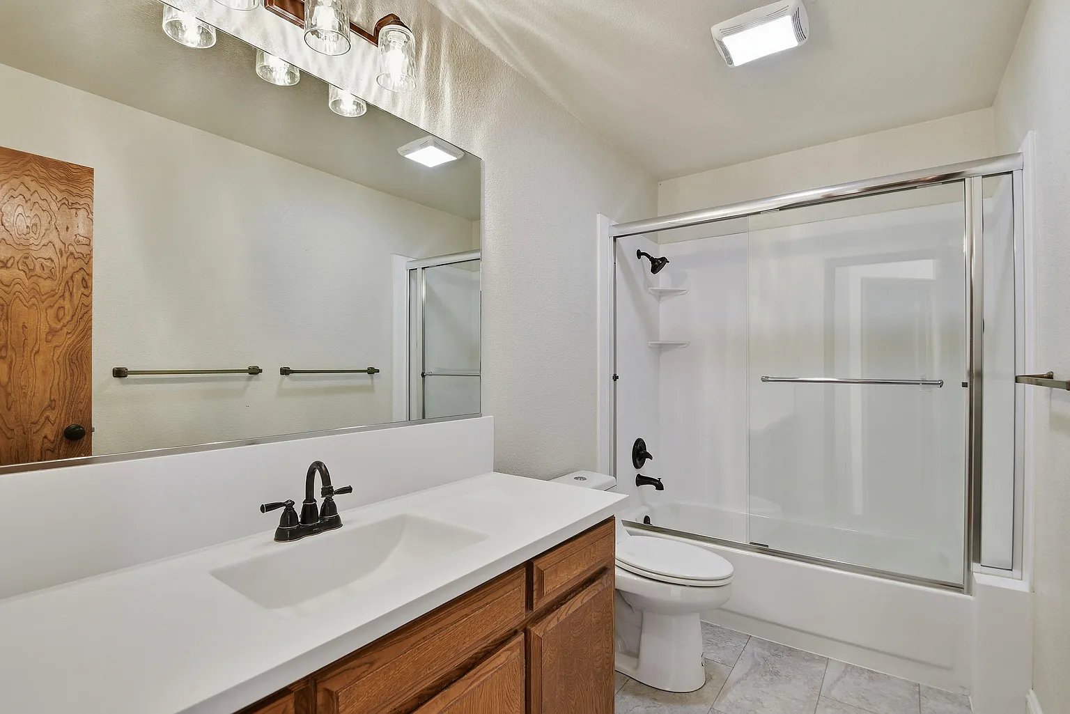 5827 La Cuesta Dr