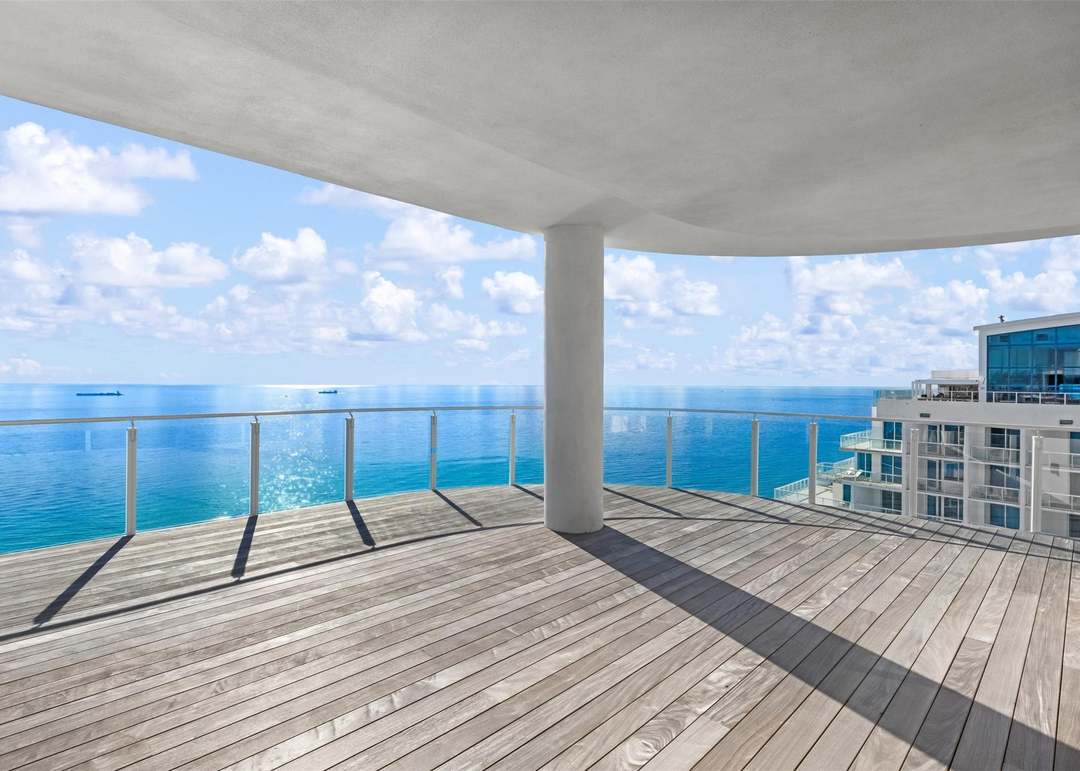 525 N Fort Lauderdale Beach Blvd #2201