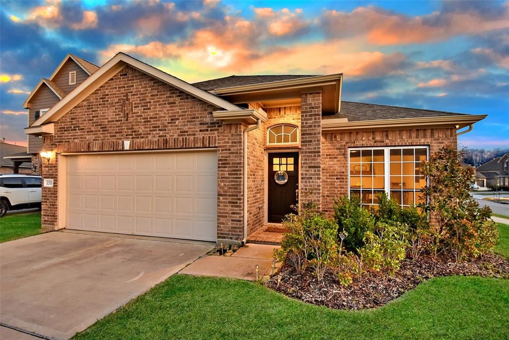 32515 Timber Point Dr