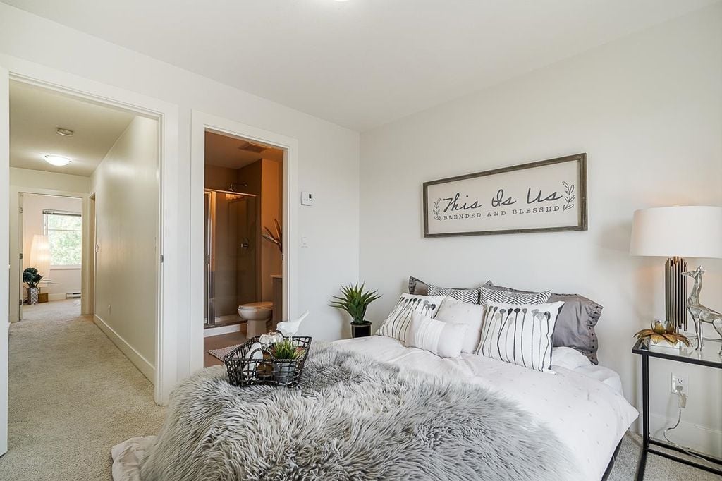 19433 68 Ave, #38