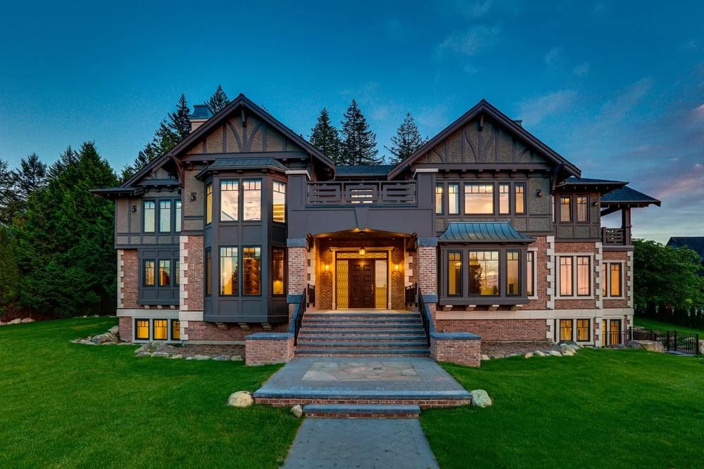 16218 29 Ave
