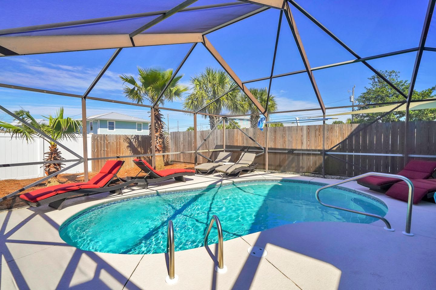 125 Rose Ln