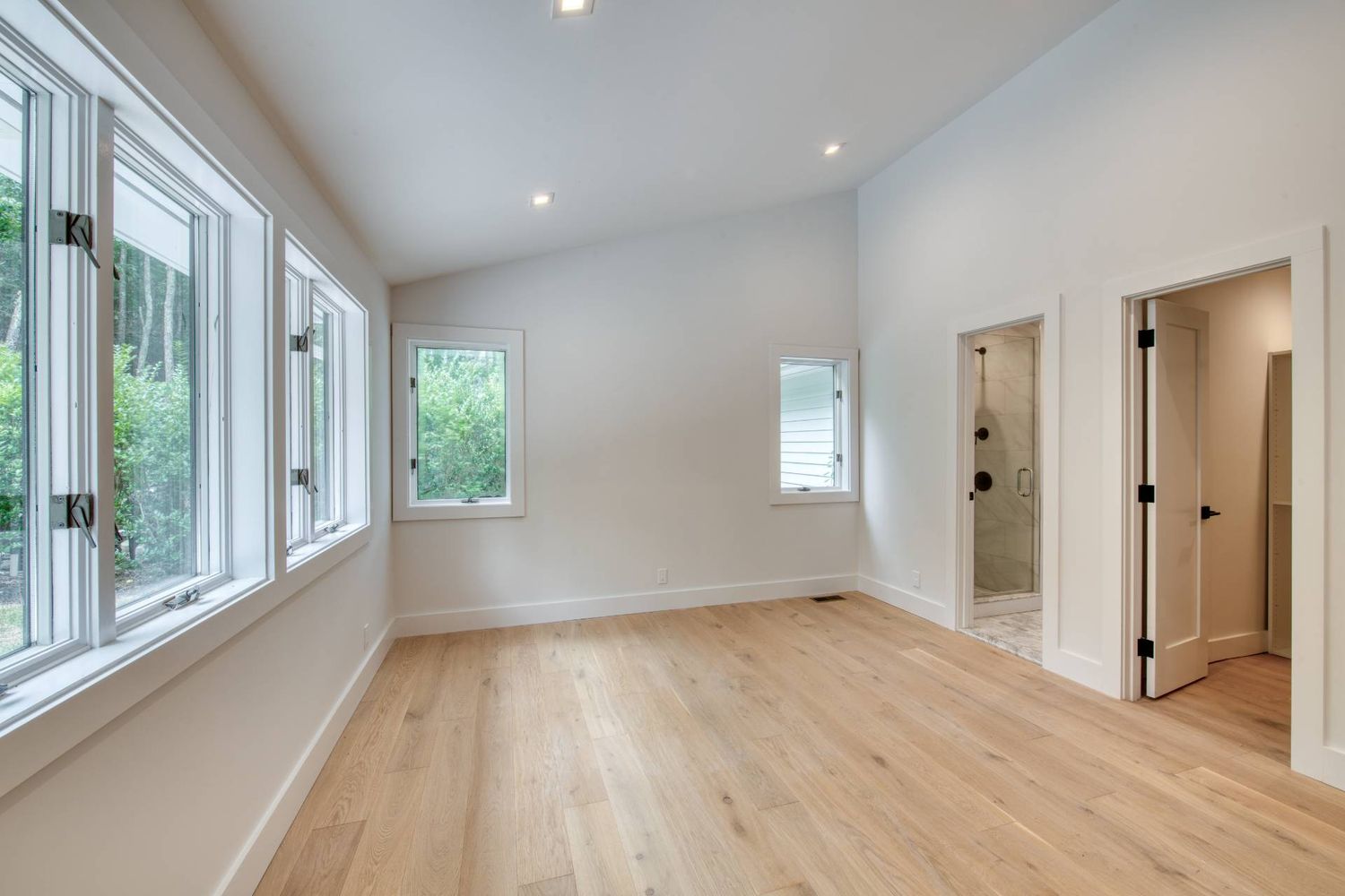 32 Laurel Trail