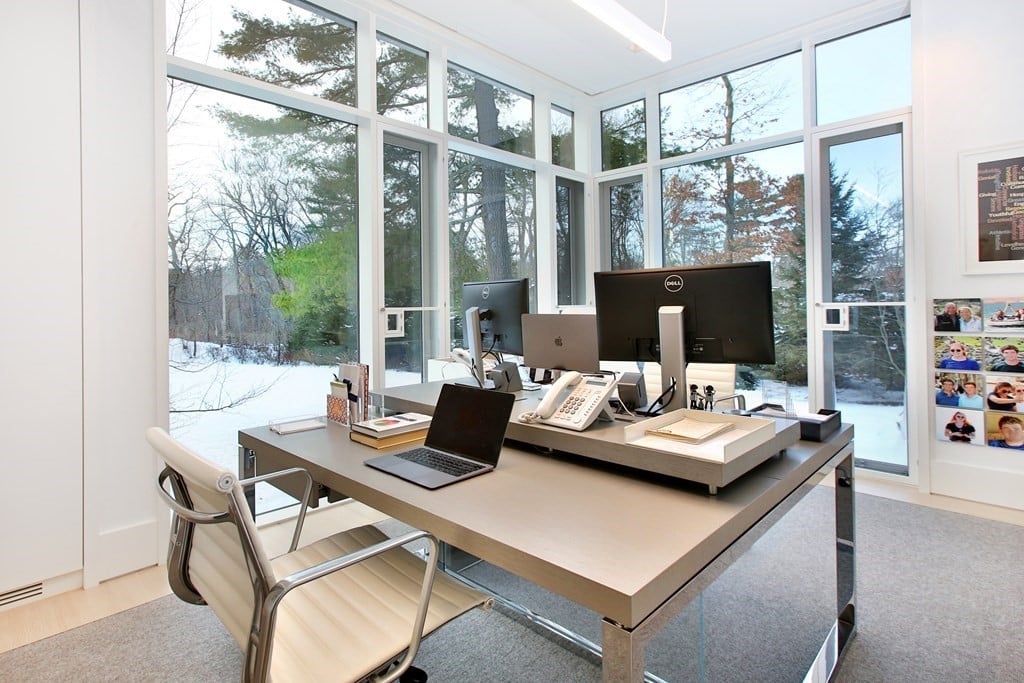 70 Possum Rd Weston, MA 02493-2318