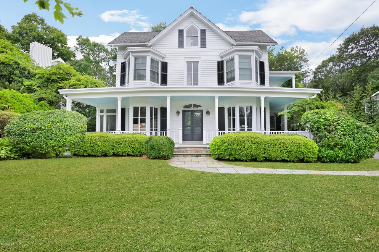 20 Lockwood Rd